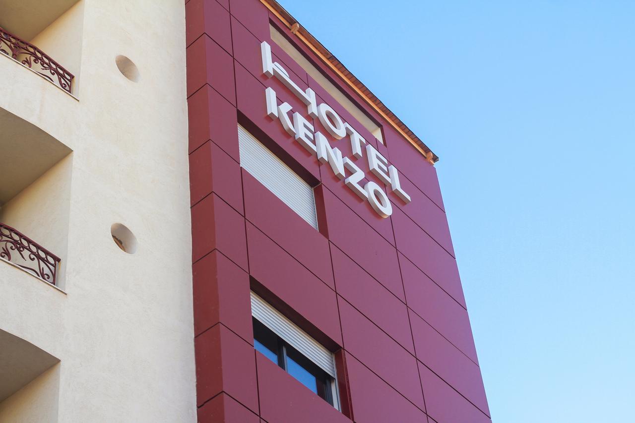 Hotel Kenzo Safi Luaran gambar