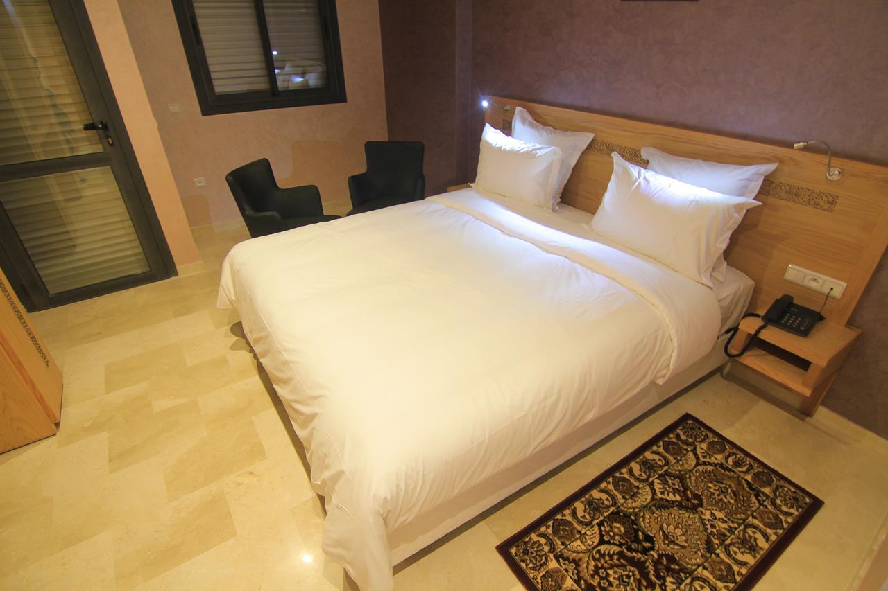 Hotel Kenzo Safi Luaran gambar