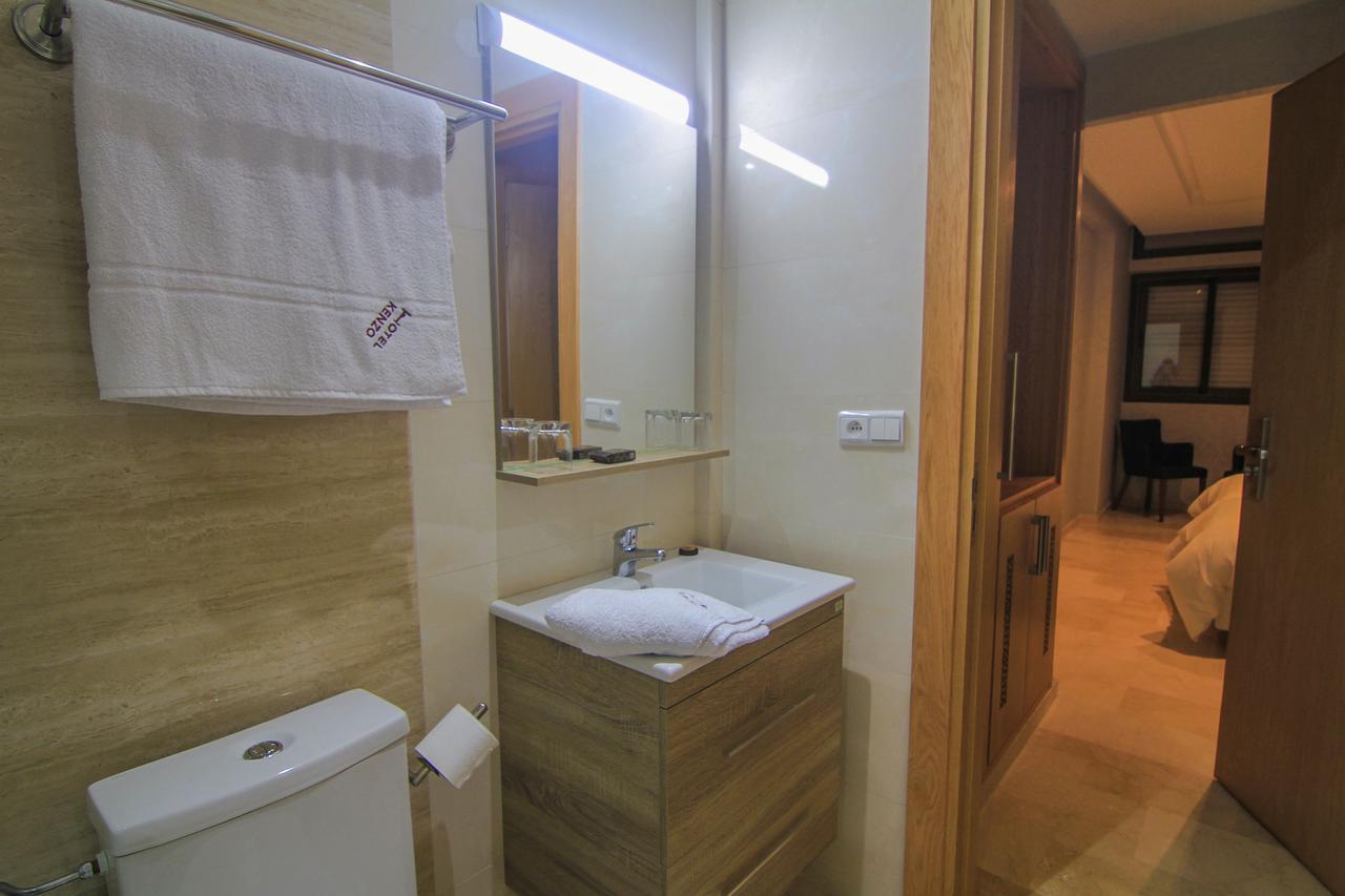Hotel Kenzo Safi Luaran gambar
